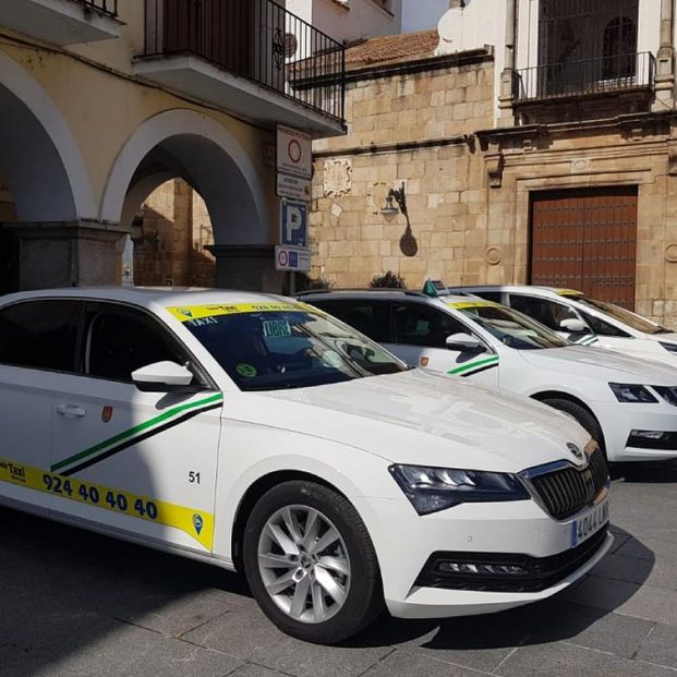 Tele Taxi Mérida taxis blancos